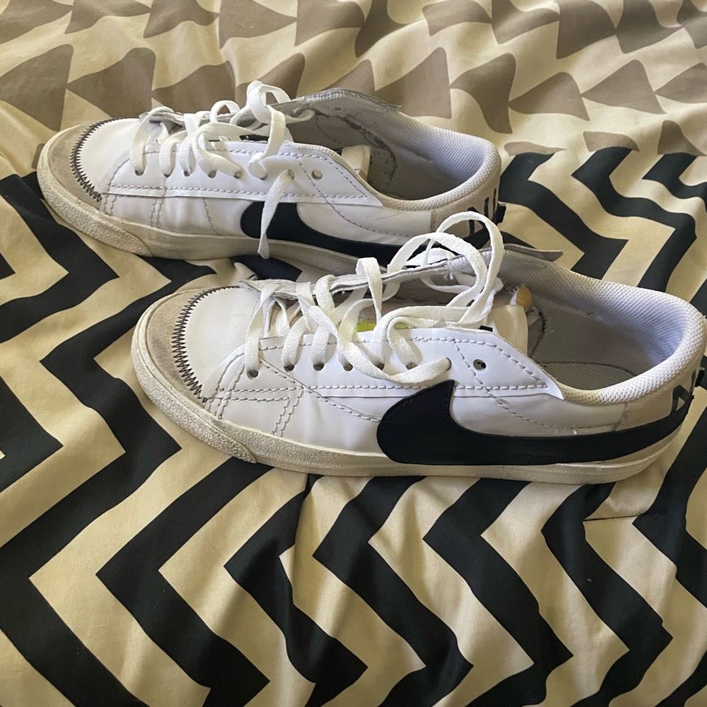 Nike Men’s Nike Blazer Low '77 Jumbo Sneaker 11